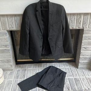 VanHeusen 2pc boys suit